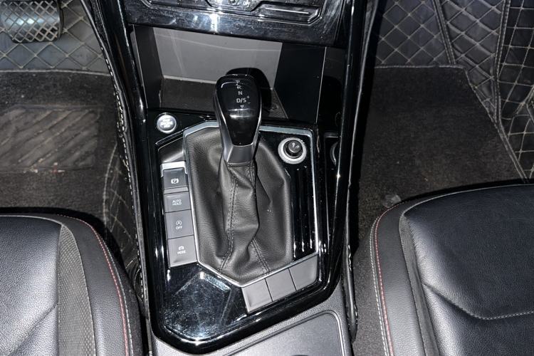 Used Volkswagen Tayron 2020 330TSI Two-Wheel Drive Luxury Smart Connectivity Version