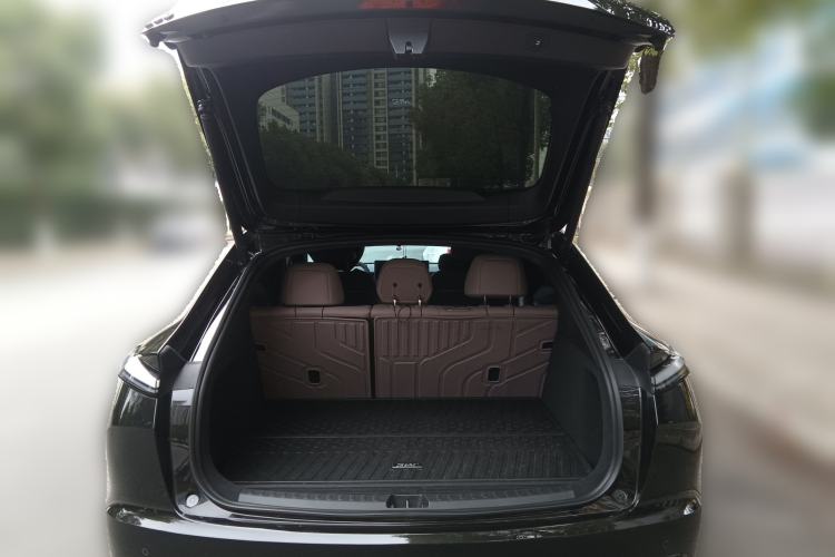 Used ONVO L60 2024 60 kWh Rear-Drive Version
