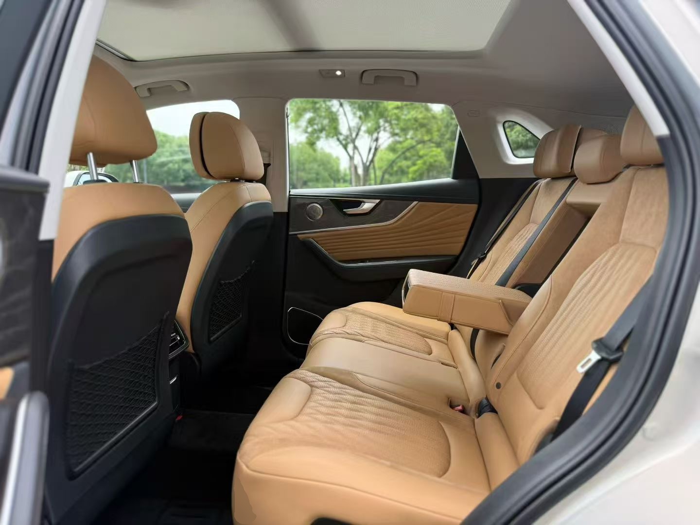 Hongqi HS5 2023 2.0T Four-Wheel Drive Flagship Pro Edition - Chinese Trim Ling — снимка 20