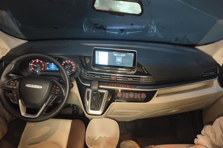 Used SAIC MAXUS V100 RV 2022 2.0T Traveler V100 Mountain Retreat Edition with Longitudinal Bed
