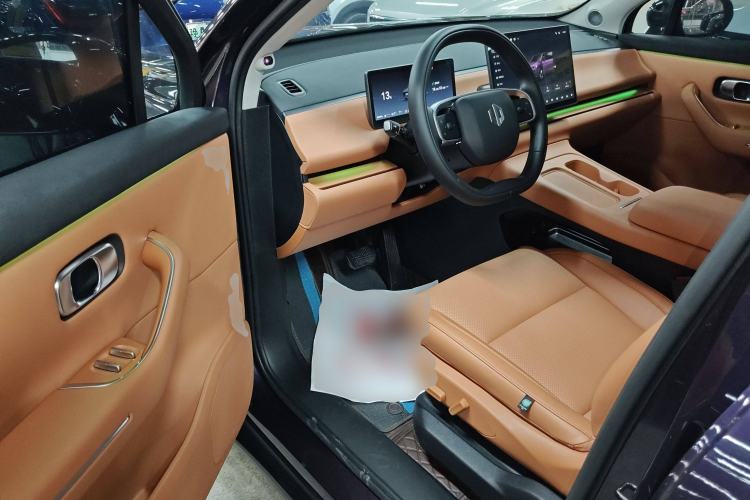 Used Leapmotor C16 2024 Range-Extended 200 LiDAR Edition Interior 3