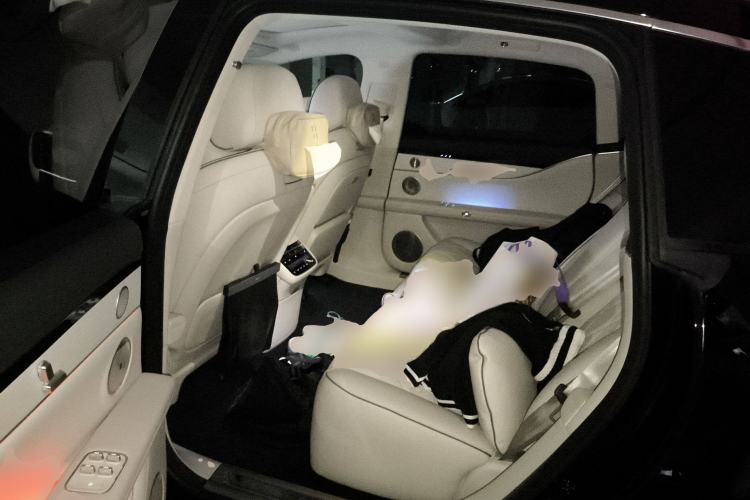 Used Hima Stelato S9 2024 All-Electric Max Rear-Drive Long-Range Version