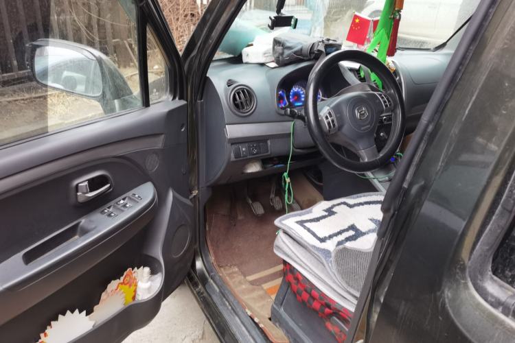 Used Suzuki Wagon R X5 2013 Luxury Edition 1.4L Standard Model Driver Seat