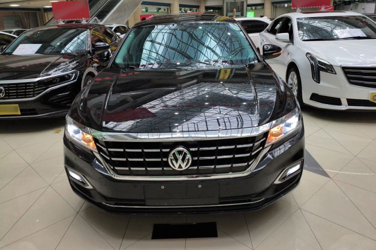 Used Volkswagen Passat 2020 330TSI Elite Edition China VI
