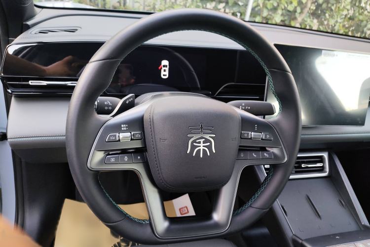 Used BYD Qin L 2025 EV 470KM Leading Edition Interior 2