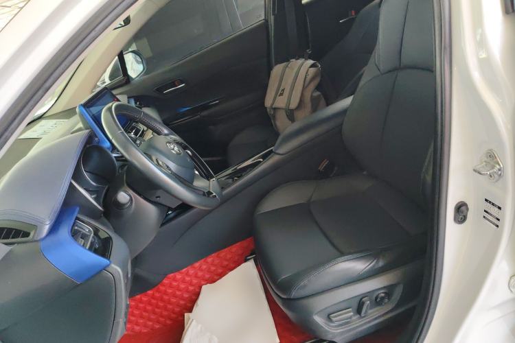 Used Toyota C-HR 2021 2.0L Luxury Edition Left Front Seat