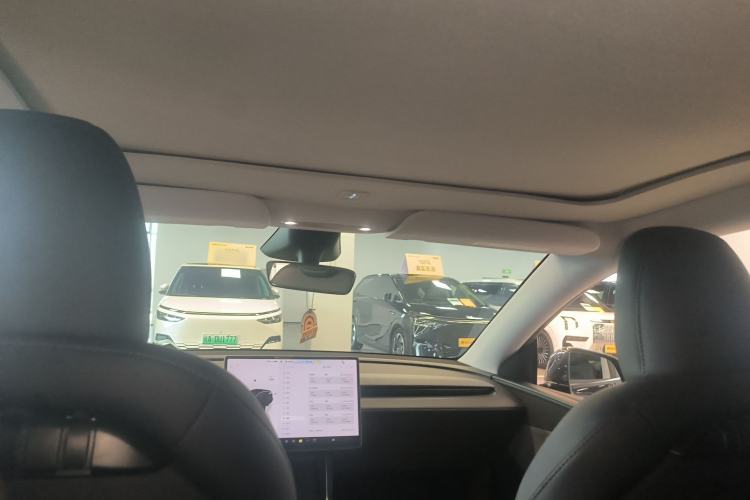 Used Tesla Model Y 2025 Rear-Wheel-Drive Version