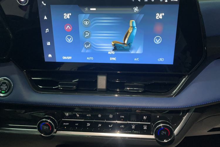 Used Chevrolet Equinox Plus 2024 102km RS Ultimate Edition