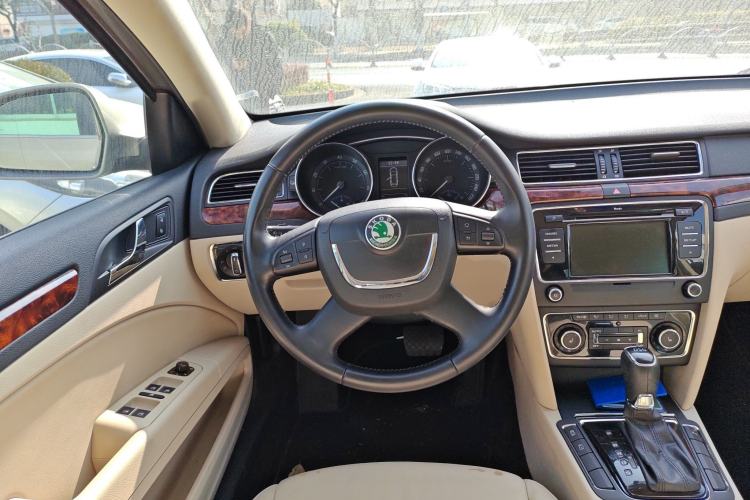 Used Skoda Superb Combi 2014 2.0 TSI Prestige Edition
