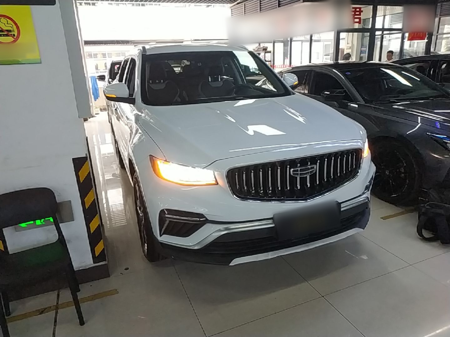 Geely Auto Emgrand X7 Sport 2022 1.8TD DCT Zhiya Trim — снимка 3