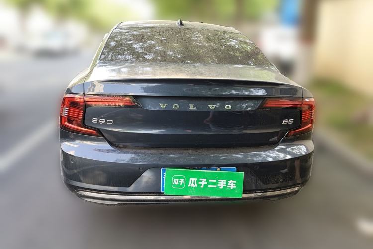 Used Volvo S90 2024 B5 Zhiyuan Luxury Edition
