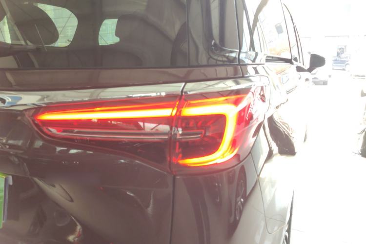 Used Buick GL8 2022 ES Landtrek 653T Comfort Edition