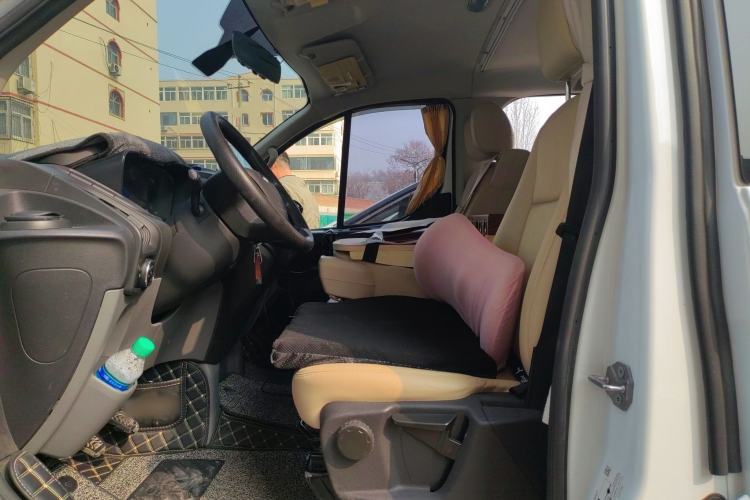 Used Ford Transit 2019 2.0T Gasoline Multi-Purpose Commercial Vehicle Short Wheelbase Low Roof 6-Seater China VI Standard
