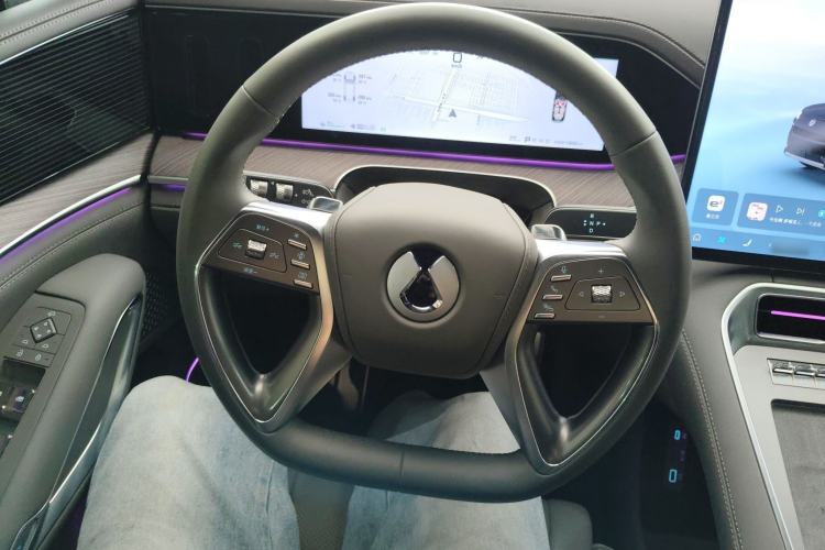 Used Denza N9 2025 Flagship Model
