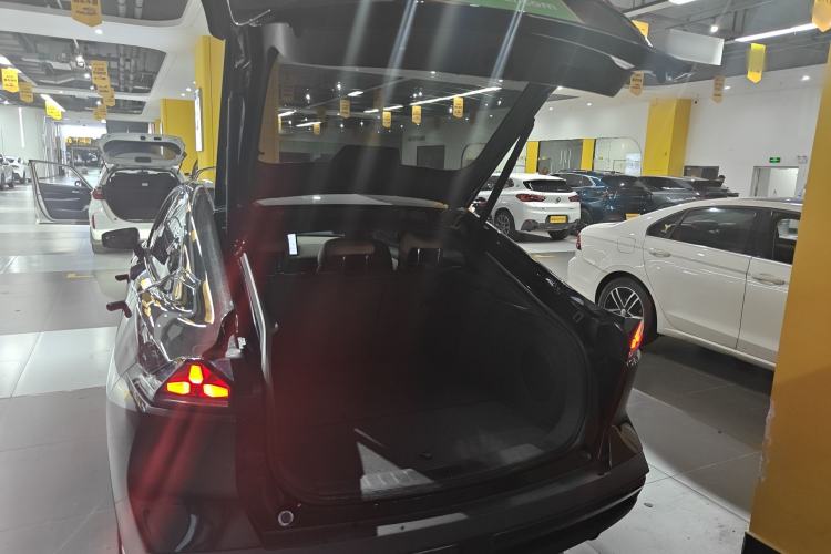 Used Deepal SL03 2022 515 Pure Electric Version Trunk