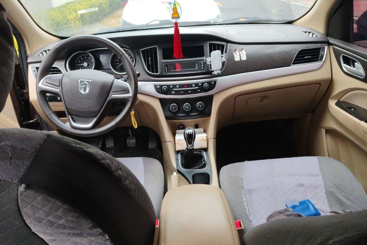Used Baojun 730 2016 1.5L Manual Value Edition 7 Seats China V Emission Standard