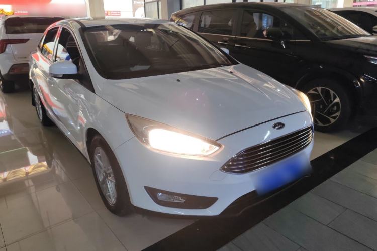 Used Ford Focus 2018 Sedan Classic 1.6L Automatic Trendy SmartDrive Edition