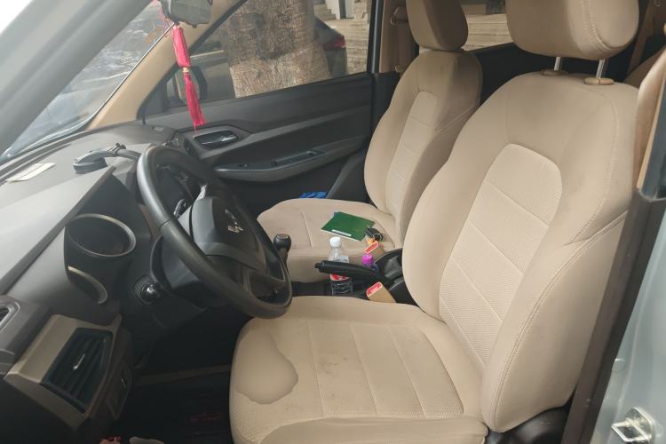 Used Wuling Hongguang 2018 1.5L S Standard Version L2B Left Front Seat