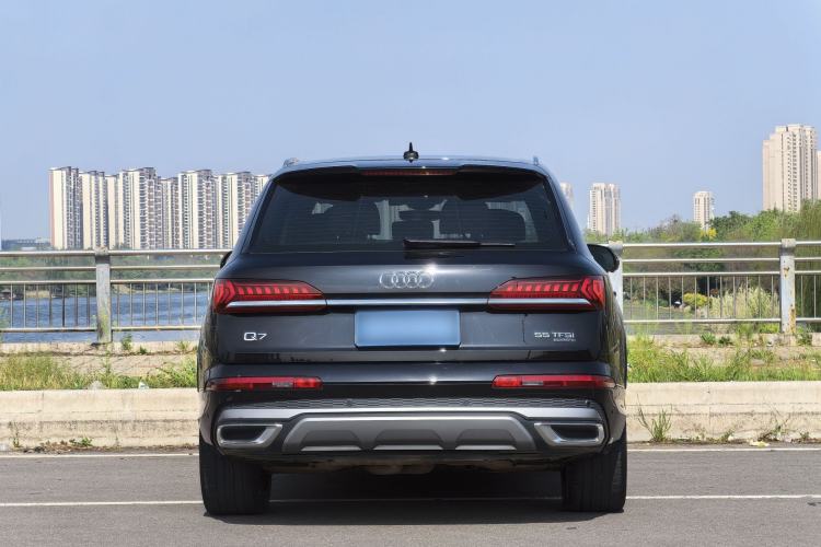 Used Audi Q7 2023 55 TFSI quattro S line Sport Edition Exterior 4