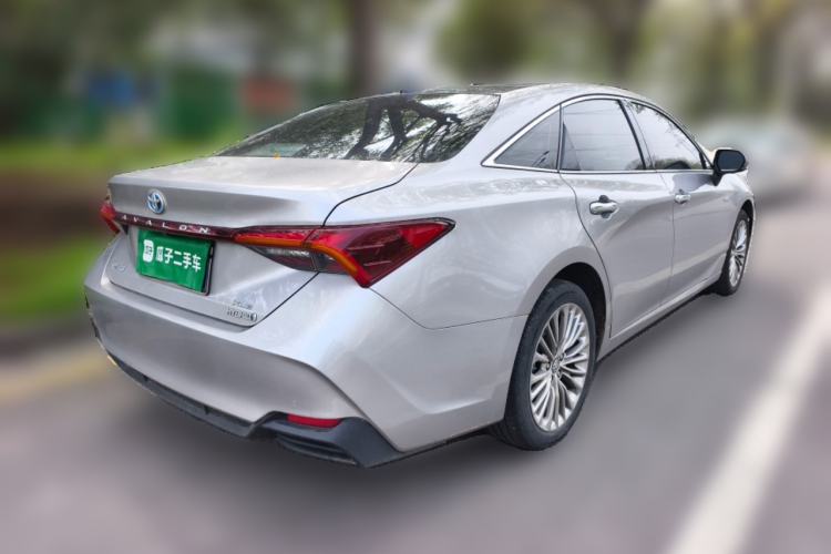 Used Toyota Avalon 2019 Dual-Engine 2.5L XLE Prestige Version China VI Standard Rear Right 45 Deg