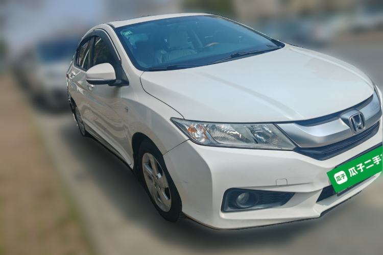 Used Honda City 2015 1.5L CVT Luxury Edition Front Right 45 Deg