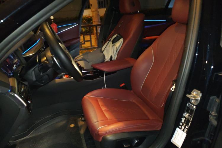 Used BMW 5 Series 2022 Revised Version 530Li xDrive M Sport Package Left Front Seat