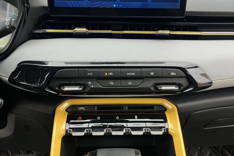 Used Baojun RS-3 2022 SOODA 1.5L CVT Pioneer Edition Instrument Cluster