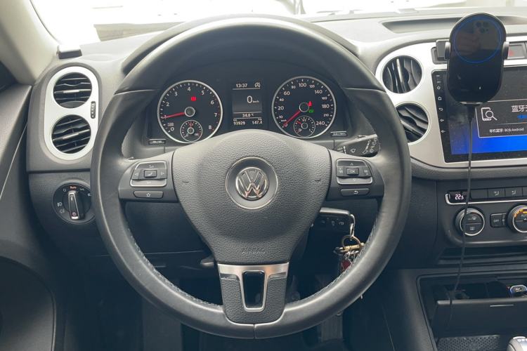 Used Volkswagen Tiguan L 2016 280TSI Automatic Two-Wheel Drive Silk Road Comfort Edition