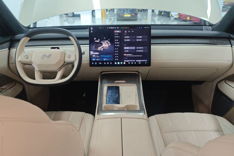 Used ONVO Luxeed L90 2025 Model—Max Six-Seater Version