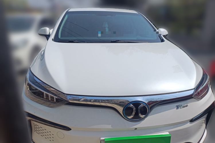 Used BAIC Beijing EU5 2018 R500 Smart Wind Edition Front Right 45 Deg