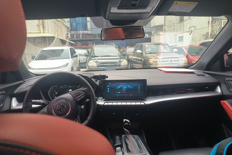 Used MG 5 2022 180 DVVT CVT Youth Luxury Edition
