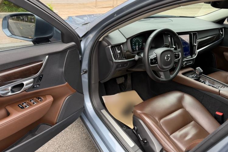 Used Volvo S90 2018 T4 Zhiyuan Edition