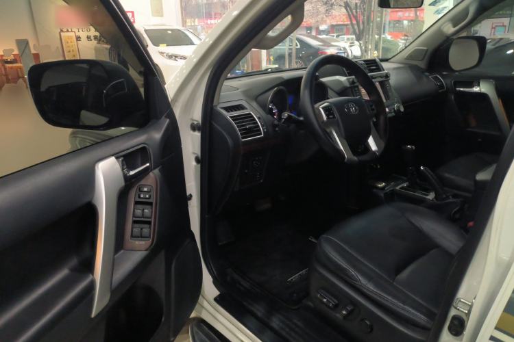 Used Toyota Prado 2016 3.5L Automatic TX-L NAVI
