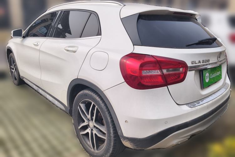 Used Mercedes-Benz GLA 2015 GLA 220 4MATIC Fashion Model