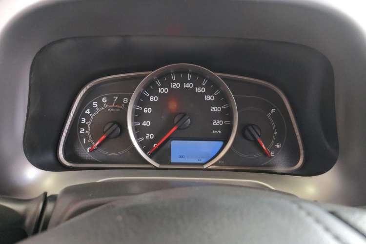 Used Toyota RAV4 2016 2.0L CVT Two-Wheel Drive Fashion Edition China V Standard
