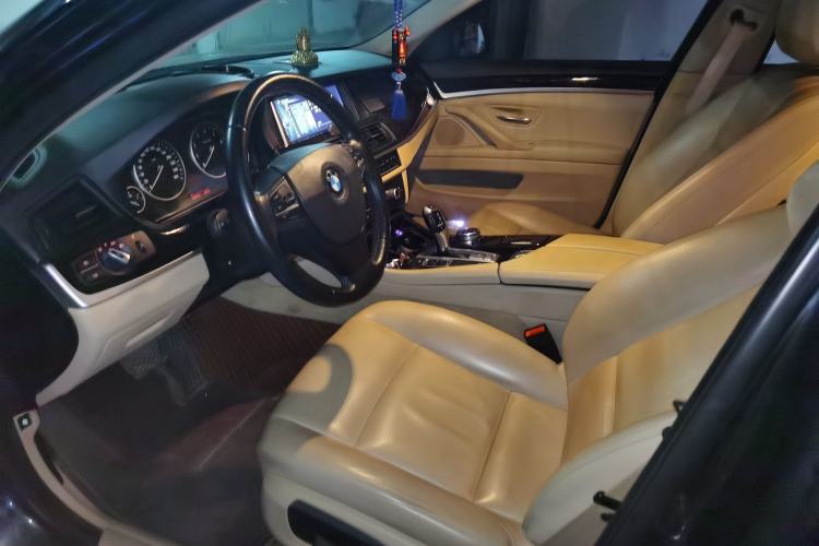 Used BMW 5 Series 2013 530Li Leading Model