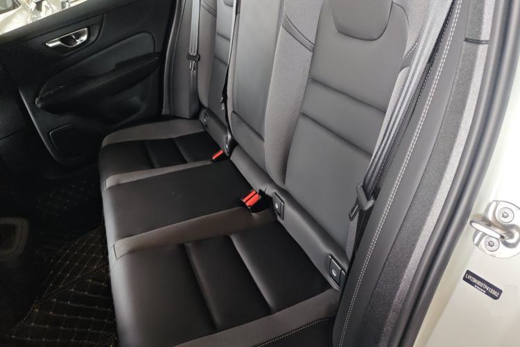 Used Volvo S60 2026 Model B4 Zhiyuan Sport Edition Left Rear Seat