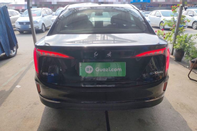 Used Hongqi E-QM5 2022 431 km Charge & Enjoy Edition
