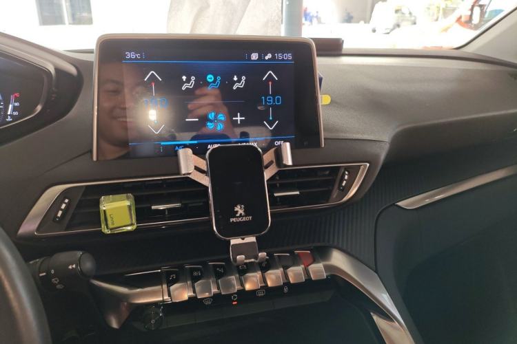 Used Peugeot 5008 2019 Revised 360THP 7-Seater Flagship Edition Audio And AC Panel