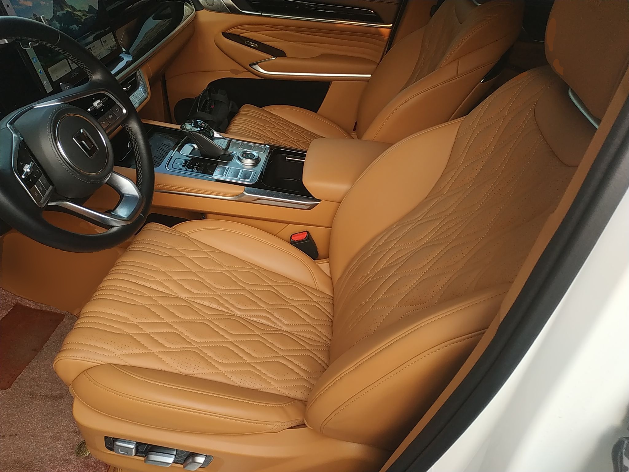 Переднее сиденье в автомобиле