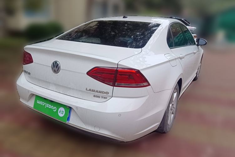 Used Volkswagen Lamando 2017 230TSI Manual Trend Edition
