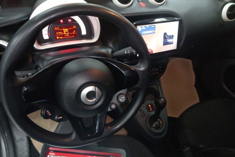 Used smart fortwo 2018 1.0L 52kW Hardtop Dynamic Version China V