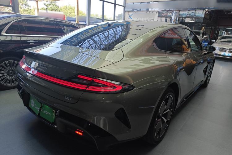 Used Xiaomi Auto SU7 2024 Rear-Drive Long-Range Intelligent Driving Version
