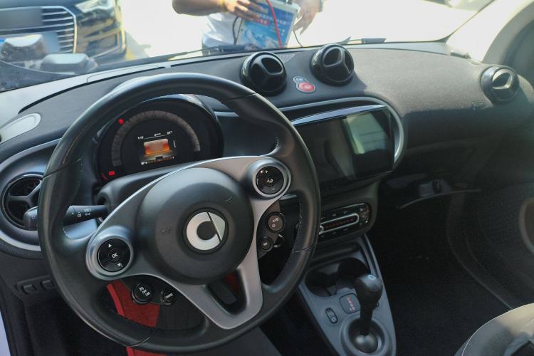 Used smart fortwo 2019 0.9T 66kW Hardtop Wind Power Edition China VI