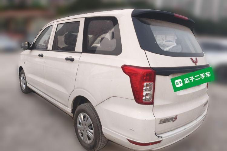 Used Wuling Hongguang 2019 1.5L S Basic Version China VI Standard LAR