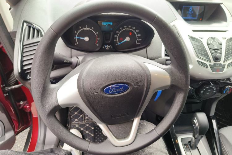 Used Ford EcoSport 2013 1.5L Automatic Fashion Model