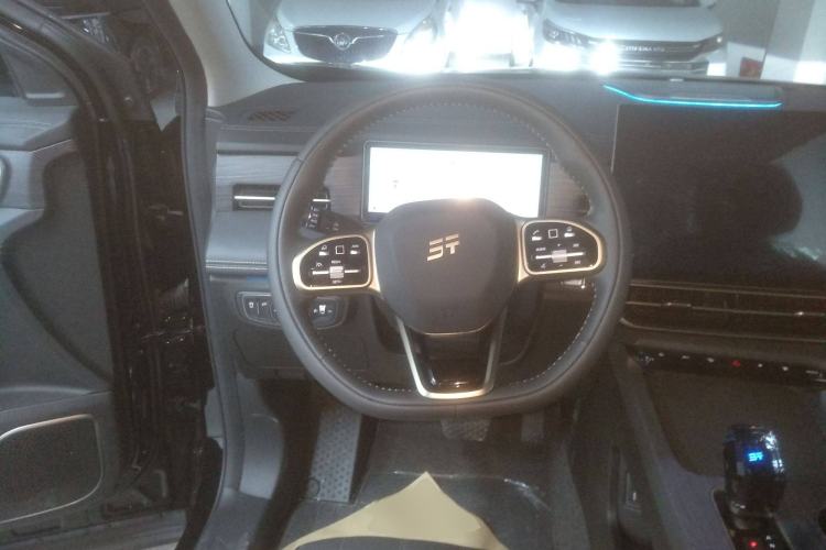 Used JETOUR X90 PRO 2024 1.6T DCT Luxury Edition 7-Seater