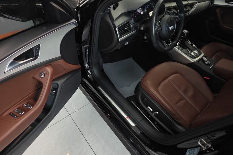 Used Audi A6L 2018 30th Anniversary Edition 35 TFSI Sport Edition
