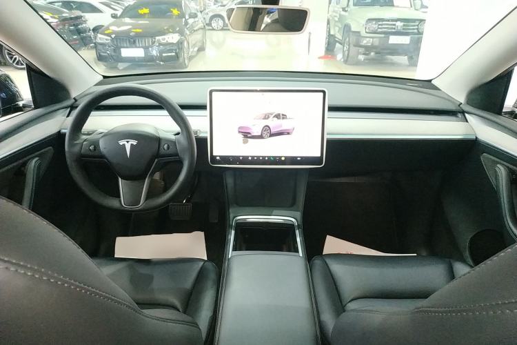 Used Tesla Model Y 2024 Rear-Wheel-Drive Version Center Console