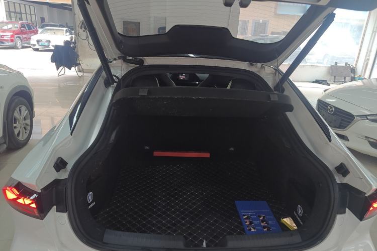 Used CHANGAN UNI-V 2024 1.5T Luxury Edition